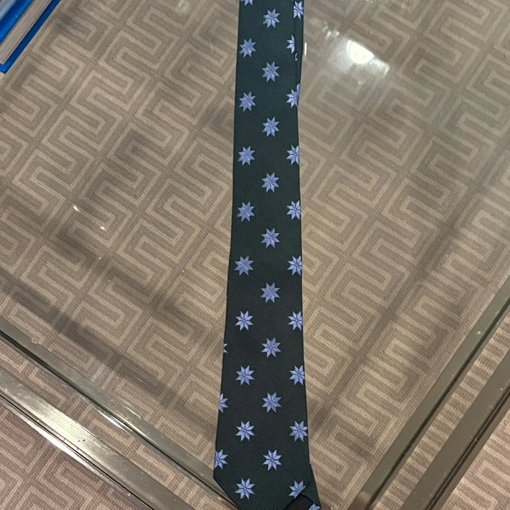 Elegant Dark green and Blue snowflake Tie